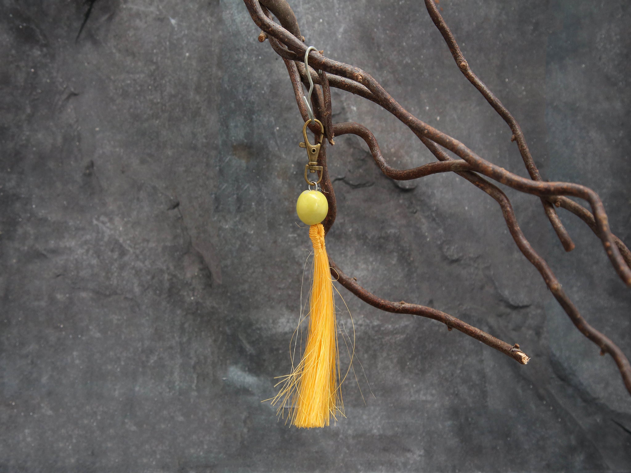 key ring & zip pull Tassel